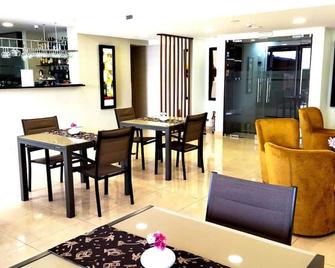 卢安达斯凯纳酒店 - 罗安达 - 餐馆