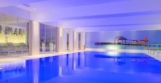 阿尔维斯帕克酒店 - 卢森堡 - 游泳池