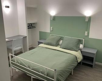 巴黎人酒店 - 兰斯 - 睡房