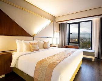 Rayz Umm Hotel Malang - 玛琅 - 睡房