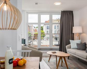 Westside Arthotel - 屈赫隆斯博尔恩 - 客厅