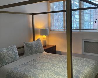 The Argus Hotel & Cocktail Lounge - 奥尔巴尼 - 睡房