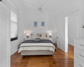 Contemporary Character! 3Bed/1.5Bath/1Car~New Farm - 布里斯班 - 睡房