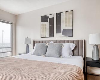 Lovely Allston 2BR, nr Boston U & Green Line, by Blueground - 波士顿 - 睡房