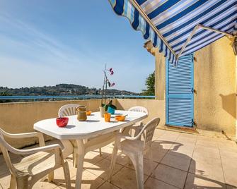 Appartement Numéro 2 - piscine - 瓦尔邦讷 - 阳台