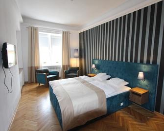 克米拉 5 客房公寓青年旅舍 - 华沙 - 睡房