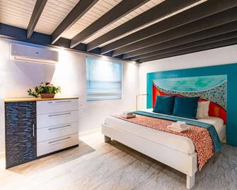 Saunders III Cottage Vrbo - 拿骚 - 睡房