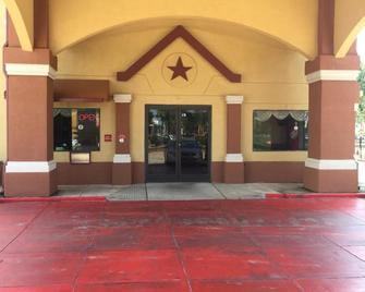 苏格兰套房酒店（霍比机场） - 休斯顿 - 大厅