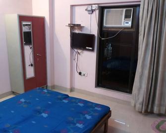 Private Room in an Apartment for 1 or 2 persons at Andheri West - 孟买 - 建筑