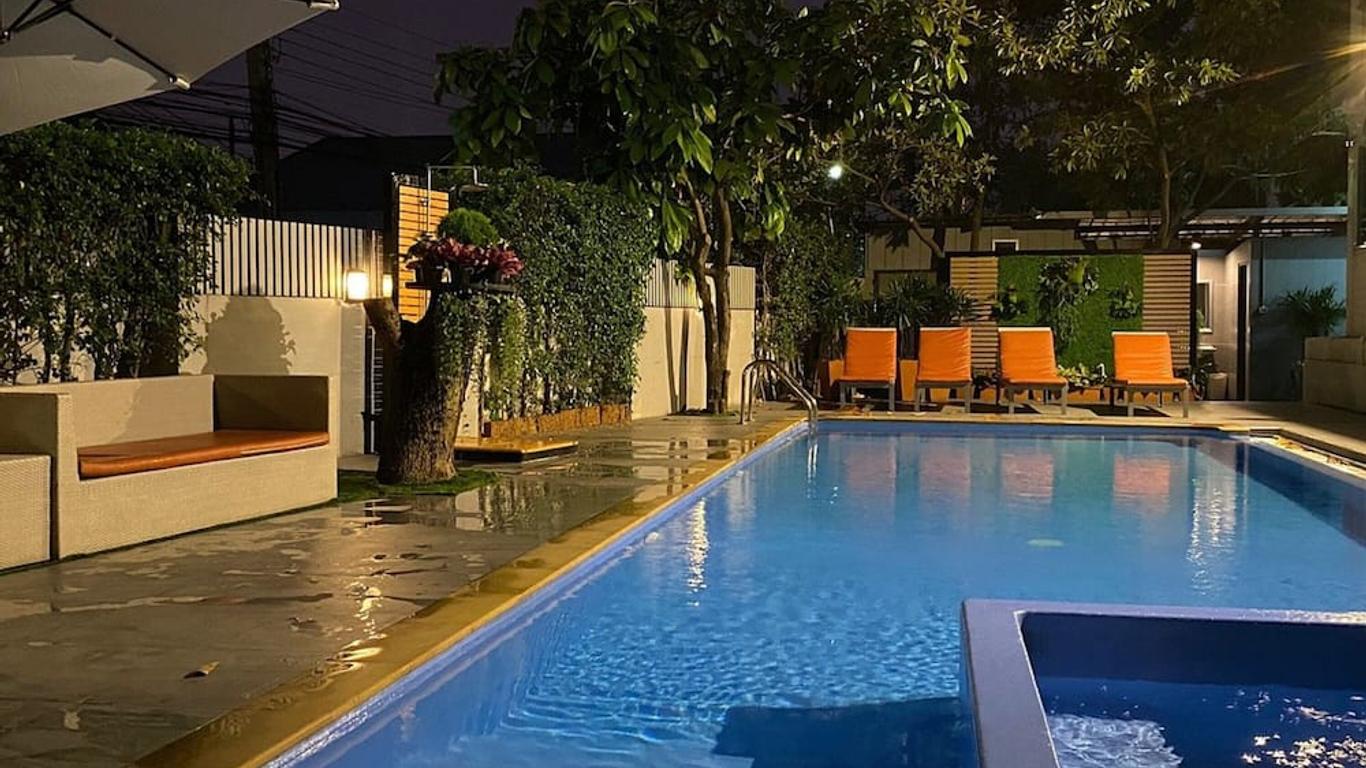 水晶套房酒店
