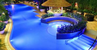 卡拉维拉西贡酒店 - 胡志明市 - 游泳池