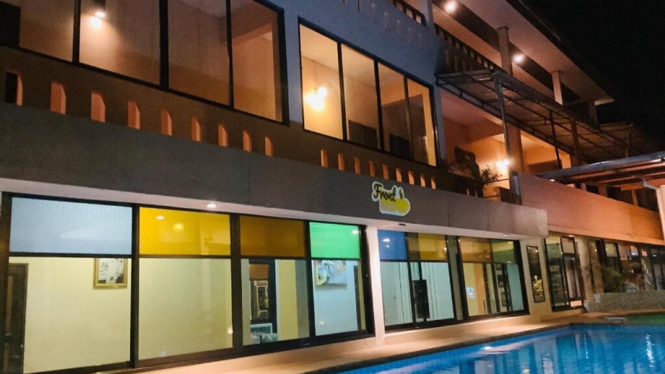 前滩海滨酒店