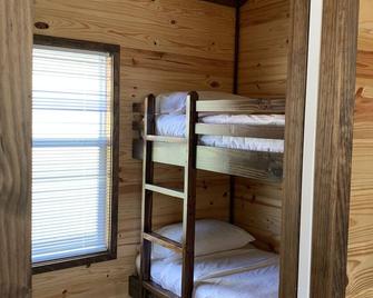 Tiny Homes for Rent, minutes to the Casino, Golf Course & Water Park - 费城 - 睡房