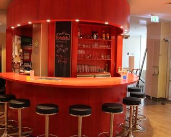 罗斯托克小太阳酒店 - 罗斯托克 - 酒吧