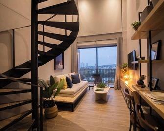 Modern Loft In The Heart Of The Historic Center - 卡塔赫纳 - 客厅