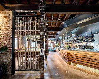 幸运酒店 - 纽卡斯尔 - 酒吧