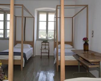 Amarcod Skola bed & breakfast and boutique hostel - Veli Rat - 睡房