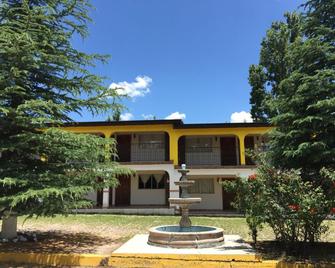 卡斯卡塔尔旅馆饭店 - 克雷尔 - 建筑