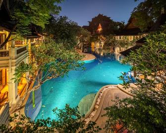 库姆法雅温泉精品度假酒店 - 清迈 - 游泳池