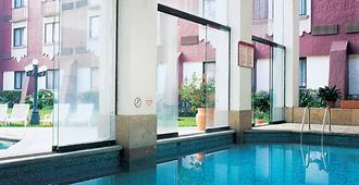 哈拉帕嘉年华酒店 - 哈拉帕 - 游泳池