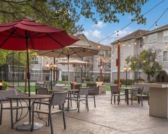 Perfect for Meetings! 3 Modern Units, near Reno-Tahoe International Airport - 里诺 - 餐馆