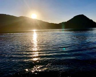 Make yourself at home in this cozy, fun, family-friendly Swan Valley rental - 斯旺瓦利 - 海滩