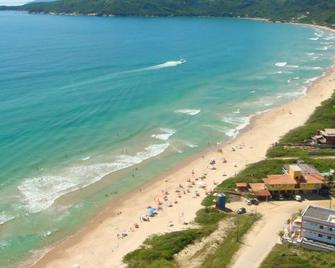 阿格斯杜马里斯卡旅馆 - Bombinhas - 海滩