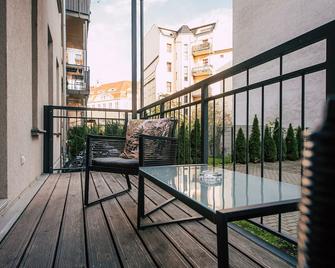 Cosy 2-zimmer-appartement mit Küche und Balkon - Luga Homes - Zoo - 莱比锡 - 阳台