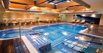 奥林匹克温泉酒店套房别墅 - 巴塞罗那 - 游泳池