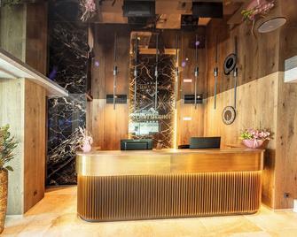 施瓦茨霍夫阿克提夫酒店 - 基茨比厄尔 - 基茨比厄尔 - 柜台