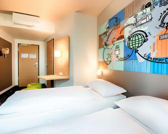 B&B 斯图加特-内卡哈芬酒店 - 斯图加特 - 睡房