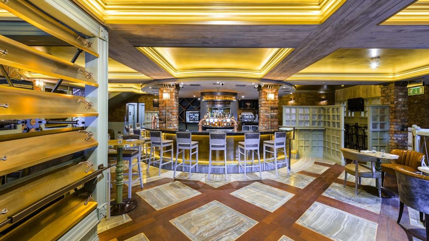 基拉尼杜郎霍尔酒店