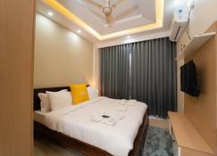 Lime Tree Two Bhk Service Apartment Golf Course Road Gurgaon - 古尔冈 - 睡房