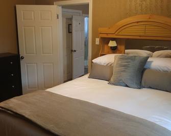 Best Value In Ng! 5 Star Reviews. 1 Bedrm Suite. You'll Love It! - 新格拉斯哥 - 睡房