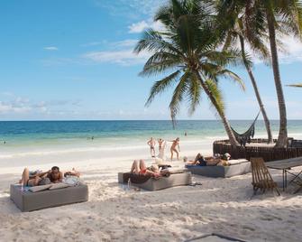 Libelula Tulum Beachfront Hotel 蜻蜓图伦海滨酒店 - 图卢姆 - 海滩