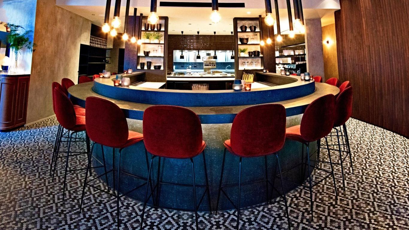 安特衛普U美食與好眠飯店