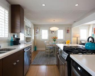 Cozy Hollywood House Central Los Angeles Location 2 Car Parking - 洛杉矶 - 厨房