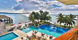 托尔图加海滩酒店及度假村 - 博卡斯-德尔托罗 - 游泳池