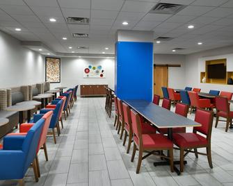 里士满市中心智选假日酒店 - 里士满 - 餐馆