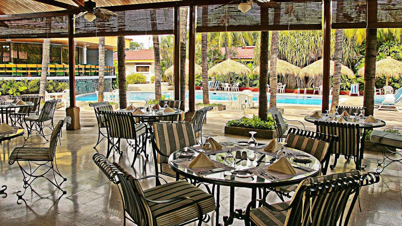 皇家卡米诺马拿瓜全球酒店