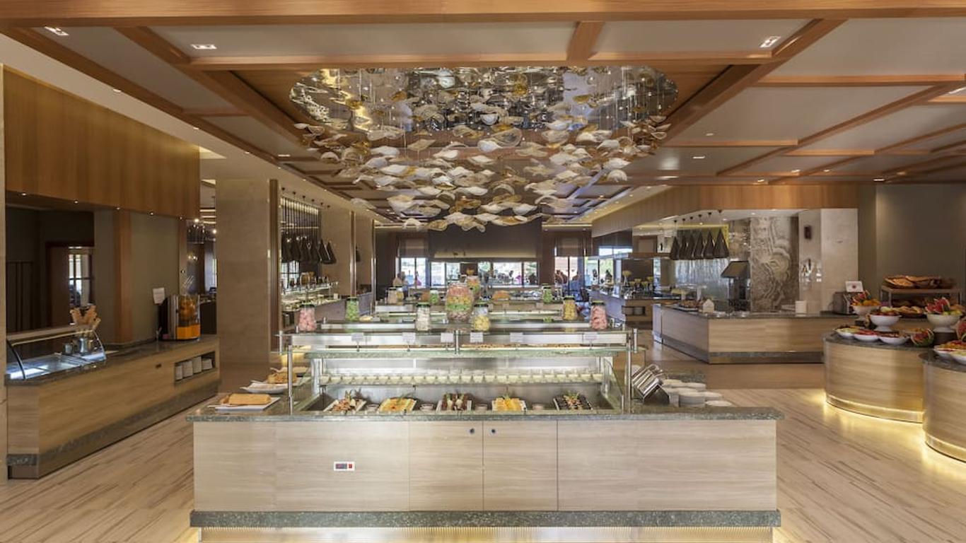 格兰德水族俱乐部酒店 - 式