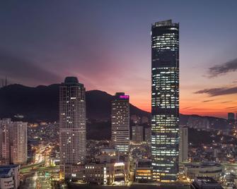 釜山阿瓦尼中央酒店 - 釜山 - 户外景观