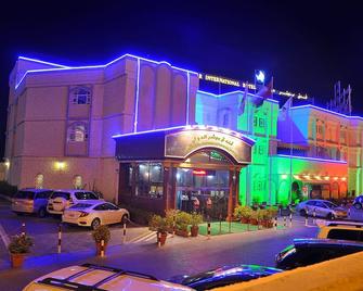 鲍沙尔国际酒店 - 马斯喀特 - 建筑