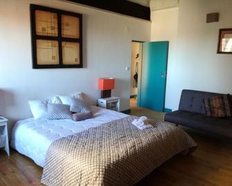 Guest House Villa Dos Poetas - 辛特拉 - 睡房