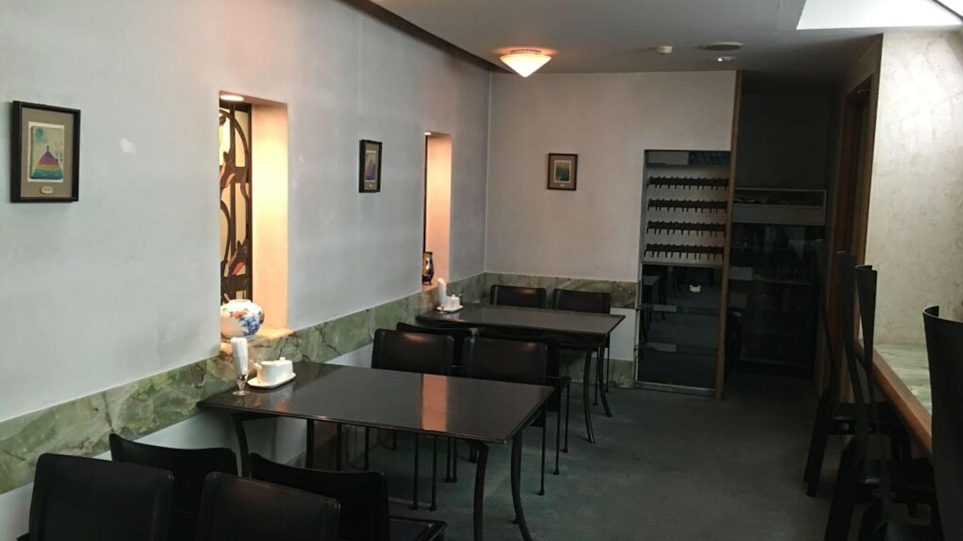游客酒店
