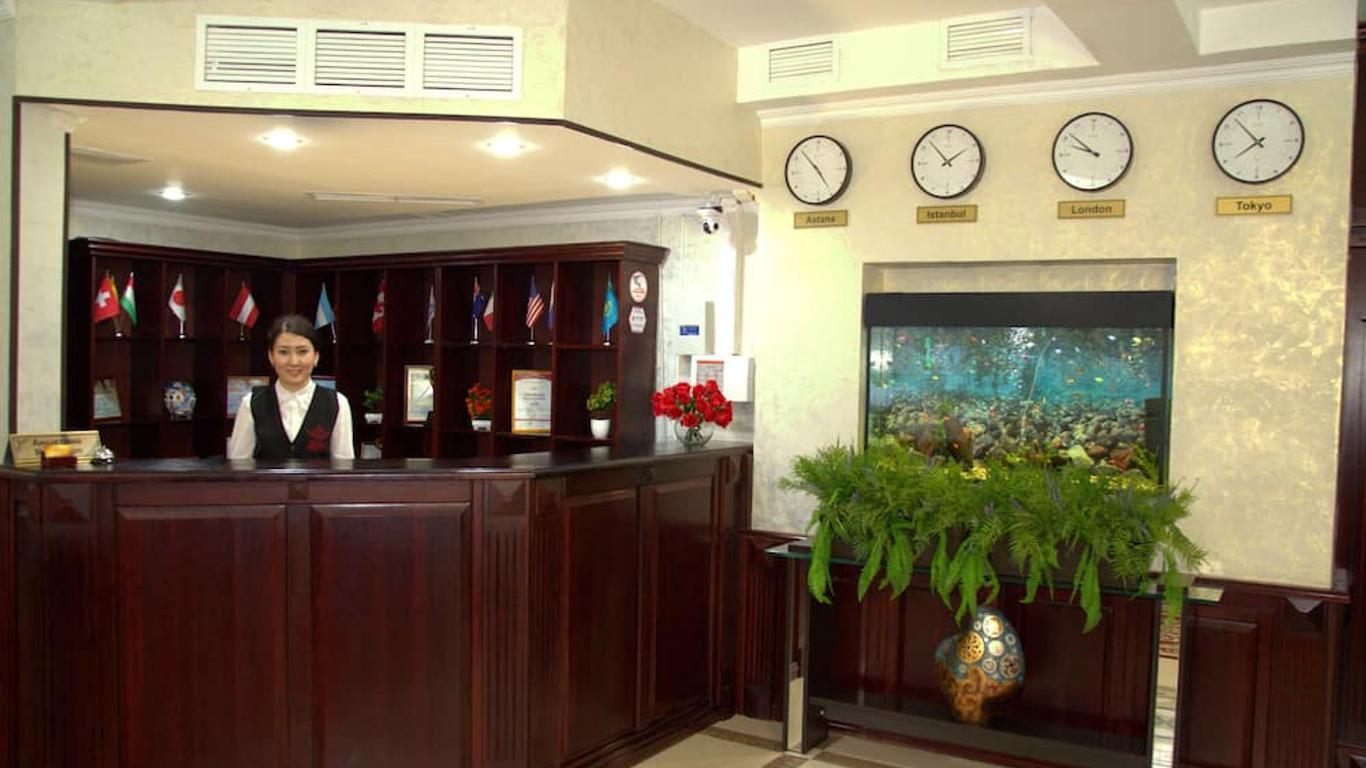 拉什酒店