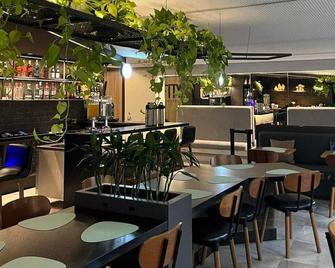 菲提酒店 - 累西腓 - 酒吧