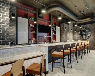 Drury Plaza Hotel Savannah Pooler - 普勒 - 酒吧