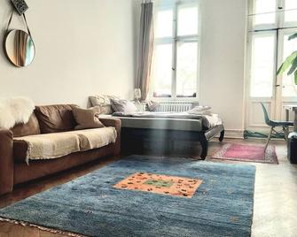 Beautiful Studio Old Style Apartment - 柏林 - 客厅
