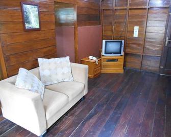西科勒爪哇吉里度假村 - 万隆 - 客厅